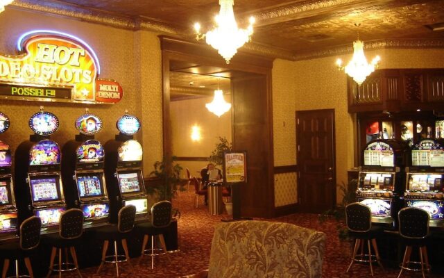 Historic Franklin Hotel