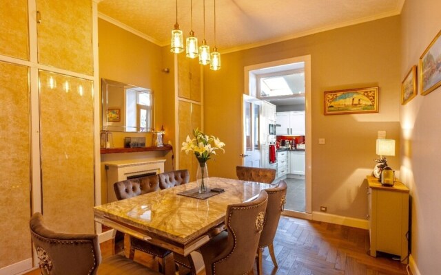 Warm And Welcoming Villa Perfect Home From Home
