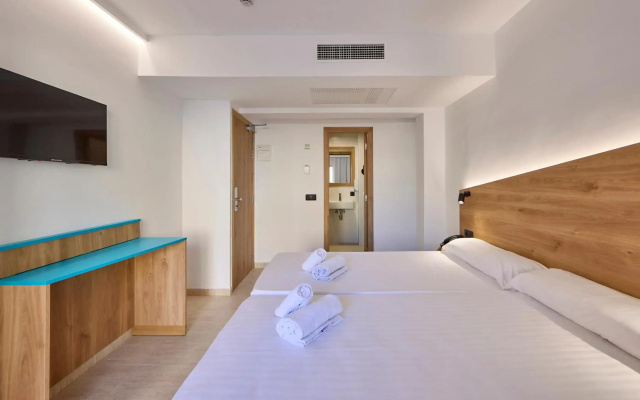 AHOI! Urban Beach Hotel