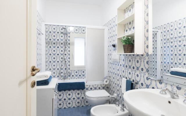 Amazing 4 bedrooms apartment with garden