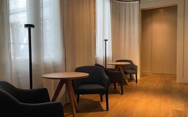 Colectia Stays Pau Claris