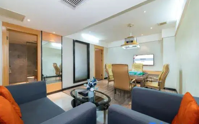Phoenix Hotel