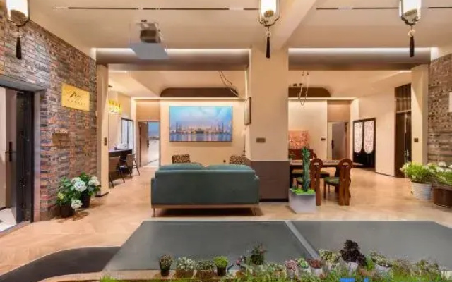 Linxi Yimeng SerenCreek Sky Garden Homestay (Xingyi)