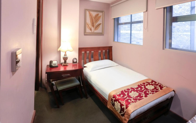 Megaboom City Hotel