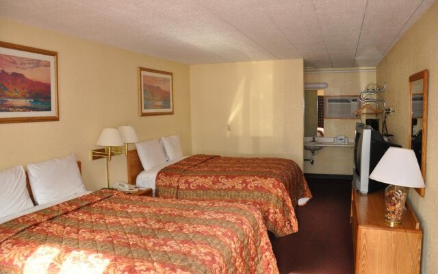 Holiday Inn Express & Suites Bloomington W Mall