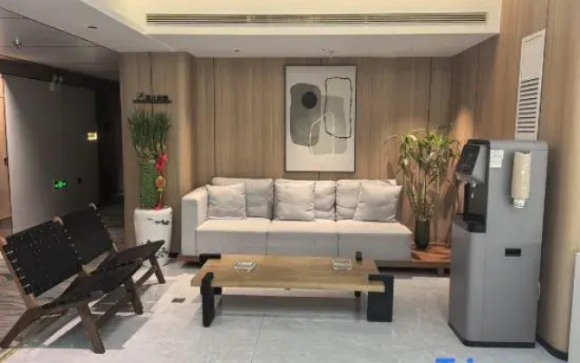 Xinhai Holiday Hotel
