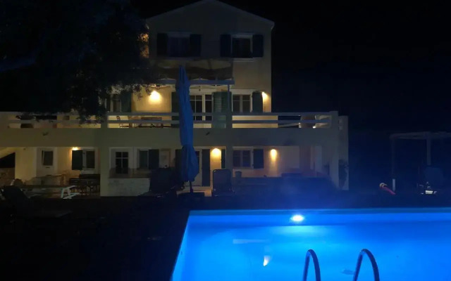Villa Elaia Suites & Apartments No.4