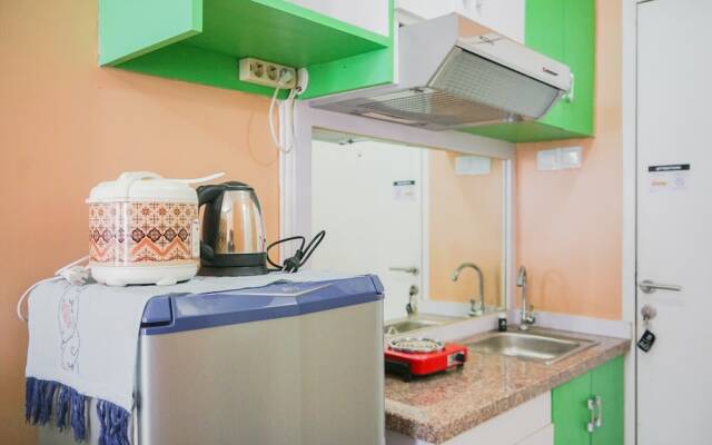 Cozy Studio Apartment at Tamansari Skylounge near Soetta Airport