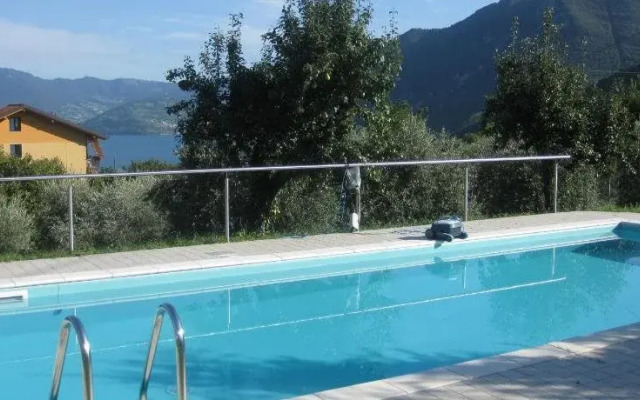 B&B Garden - Bed and Breakfast | Lago Iseo | Bergamo