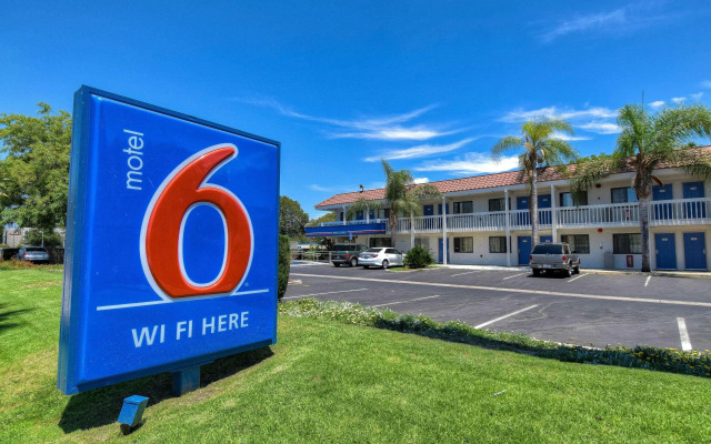 Motel 6 Pomona, CA - Los Angeles