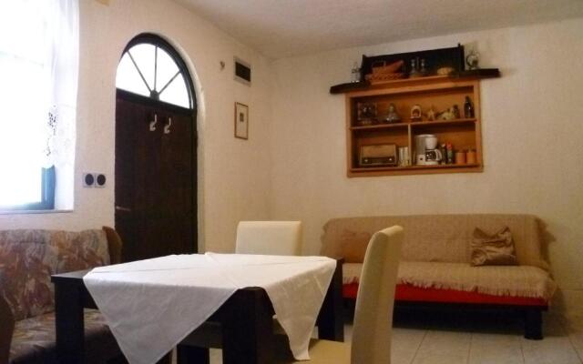 Apartments Sanda Tribunj