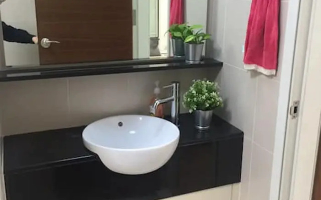 Marc Residence A23-08 by SYNC