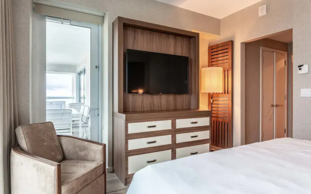 Oceanview Condo in Central Beach