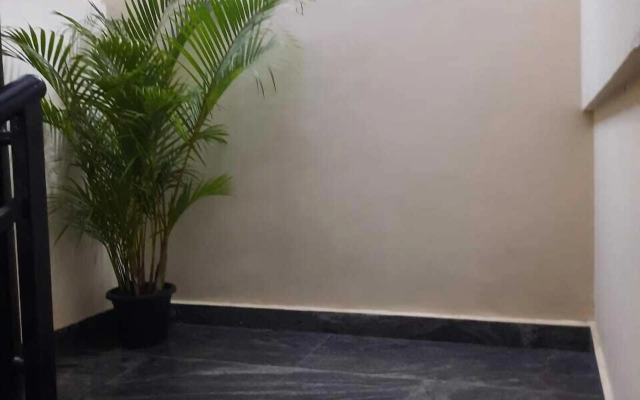 Hotel Crescent Shine