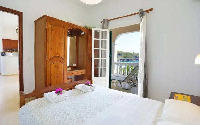 Evanna House in Saint Stephanos