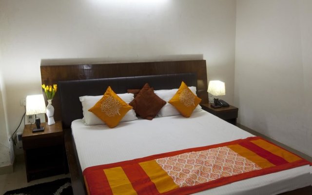 Hotel Spring Leaves Residency by OYO Rooms