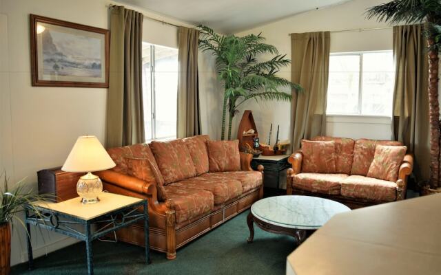 Beach House - Two Bedroom Home