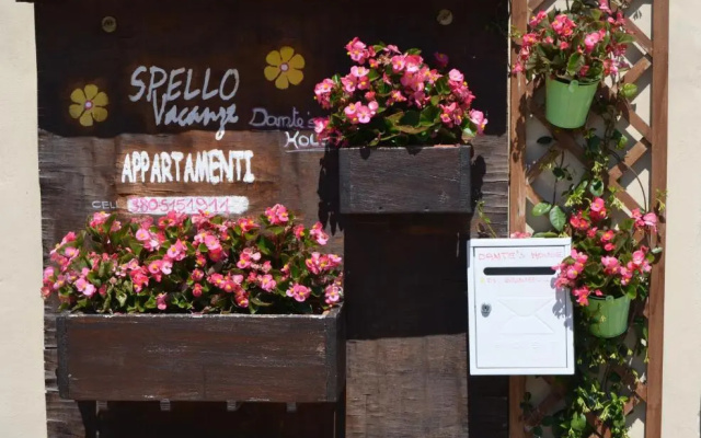Spello Vacanze Dante's House piano terra