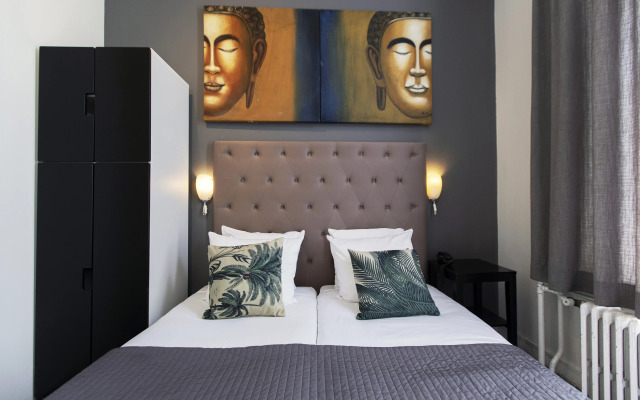 Quentin England Hotel