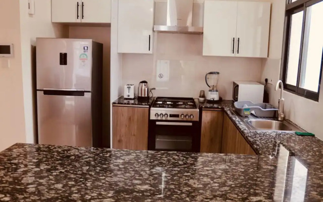 Deluxe 1 Bedroom With A View , Gym & Pool - Kilimani