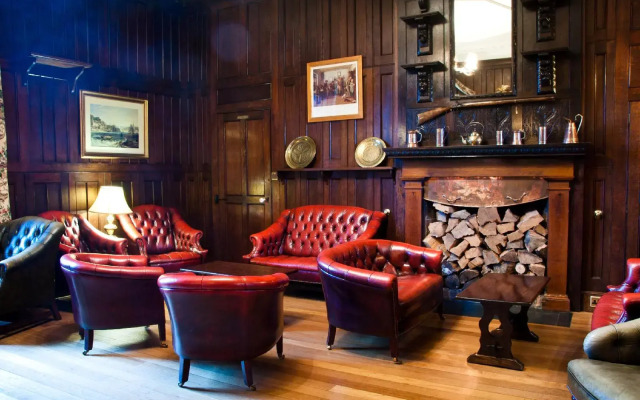 Buckland Tout Saints Hotel