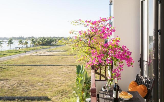 Home River Villa