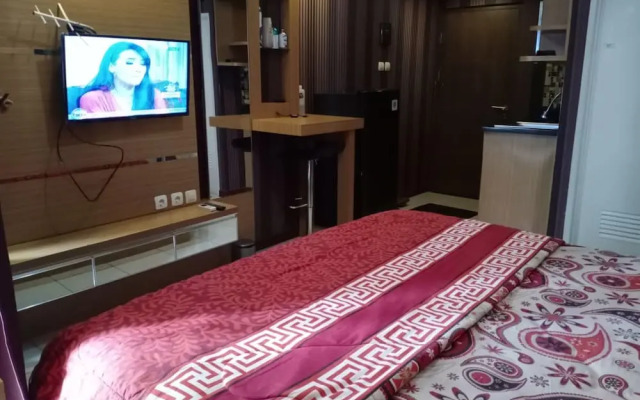 Bogor Valley by Lina Room