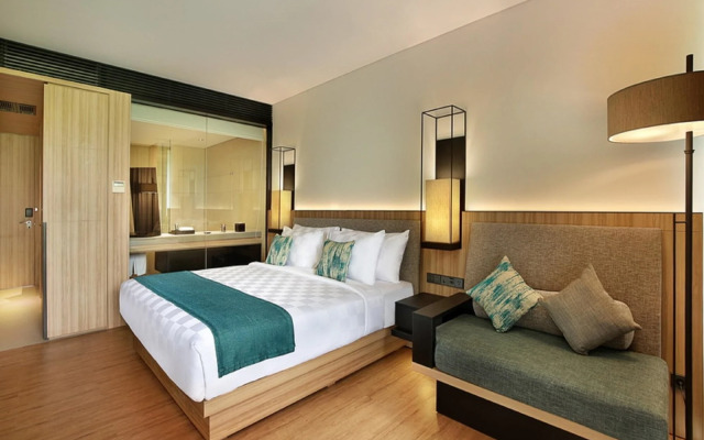 Royal Tulip Gunung Geulis Resort and Golf