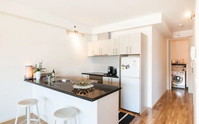 LANCE, 1BDR Melbourne Apartment
