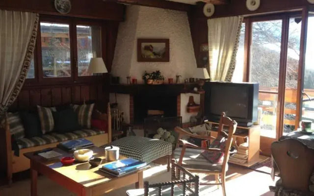 Two-bedroom Apartment Les Fougères