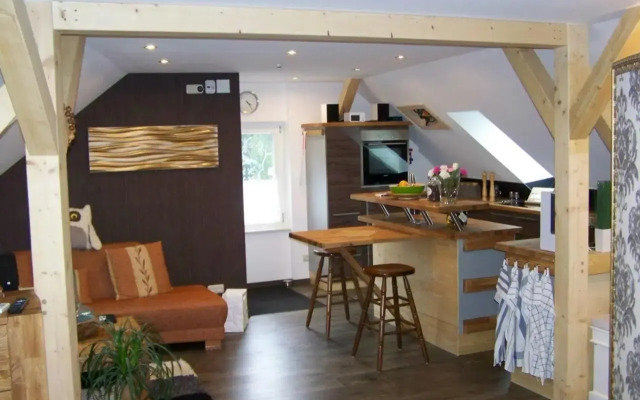 Loft-Ferienwohnung zur "Kfz-Schenke"