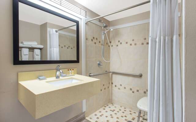 Wingate by Wyndham Indianapolis Airport Plainfield