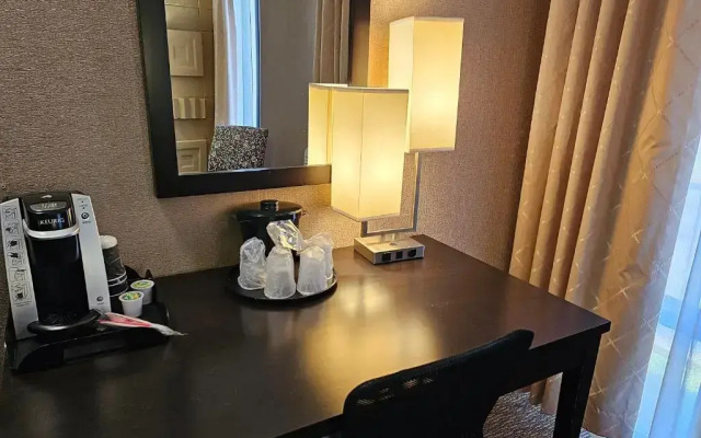 The Landmark Hotel