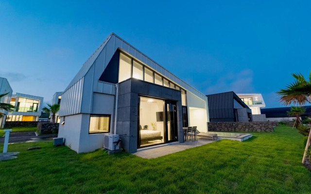 Daejeong Secret Pool Villa
