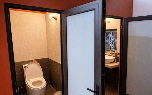 Brotherhood Hostel Station – Bathroom – Ha Giang