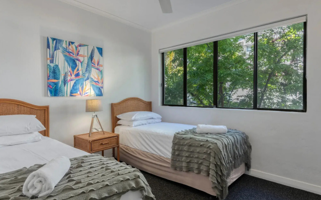Tropical Reef Apartments Port Douglas
