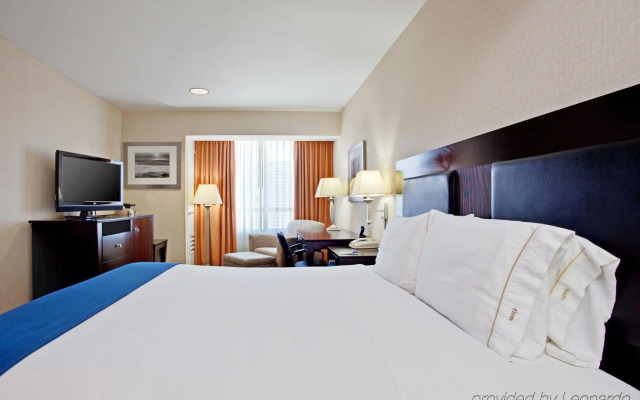 Holiday Inn Express Newport Beach by IHG