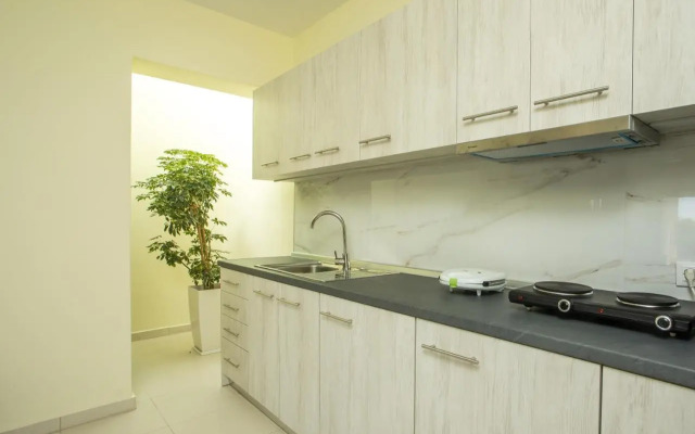 Eden Sunflower - Luxurious Apartment with Sea View