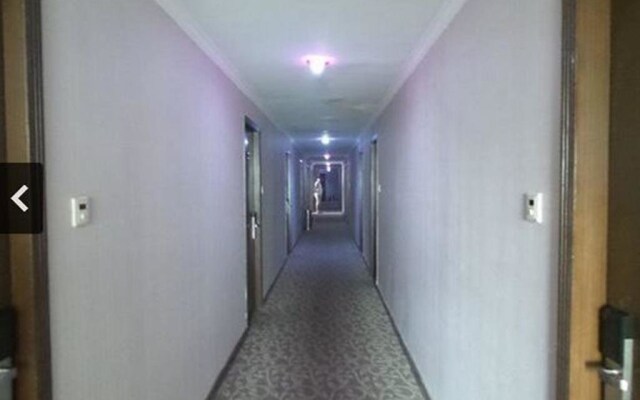 Hanglong Guest House