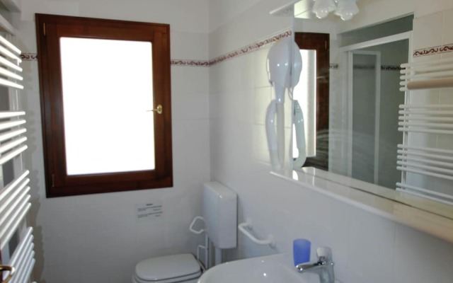 Comfortable Home With Terrace, Located in Nature