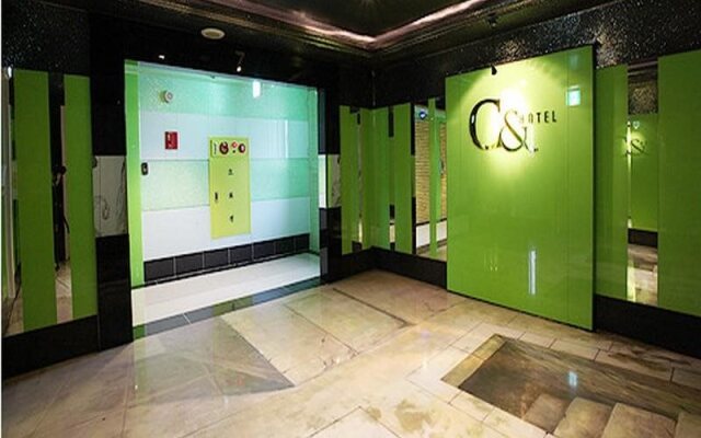 Hotel C&