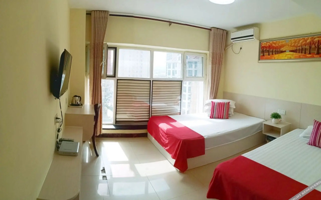 Weihai Jiaqi Hotel (Weihai high speed railway bus terminal store)