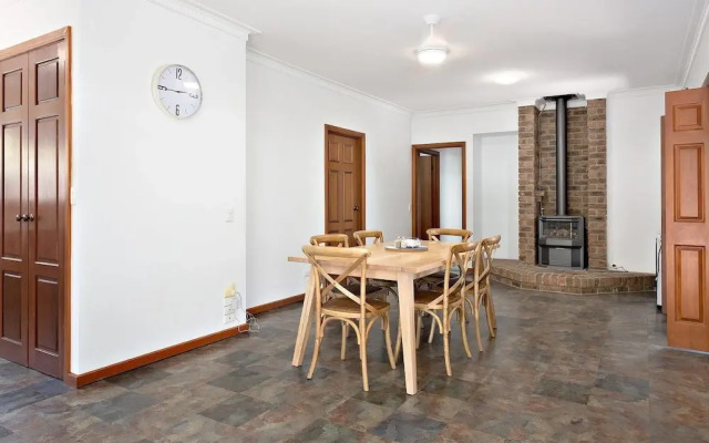 1 Gordon - Kenros Beach House