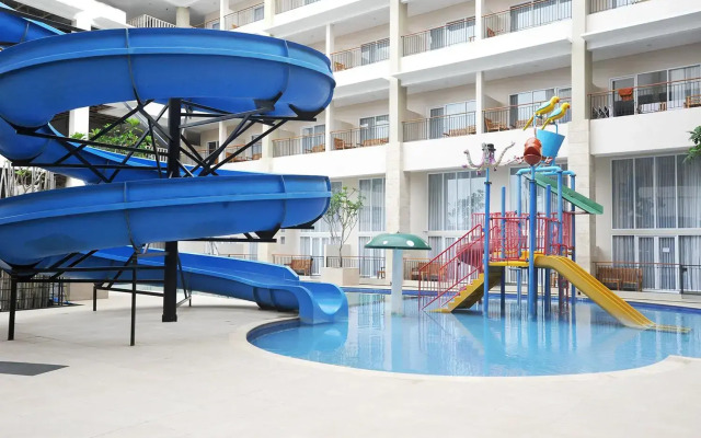 Laut Biru Resort Hotel