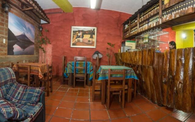 Hotel Flores
