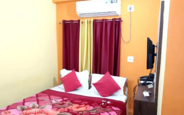 Trinayani Stay - 3 min Walk to Temple