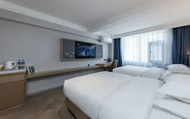 Dali Litu Hotel (Erhai Station Branch)