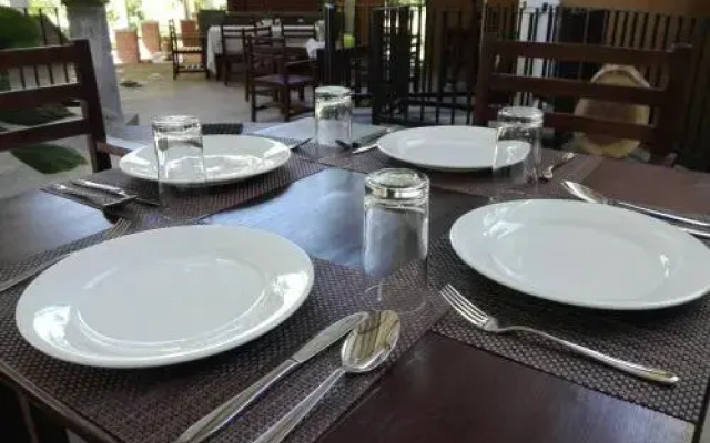 14th Century Resort