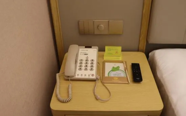 Vienna Hotel (Zhanjiang Mazhang high speed railway station store) – Guest Rooms – Zhanjiang