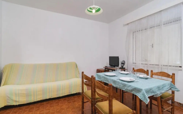 Amazing Home in Jesenice Bajnice With Wifi and 2 Bedrooms